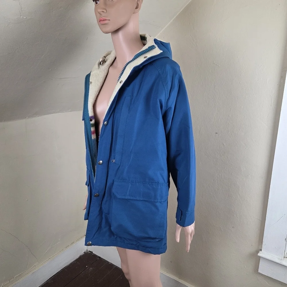 Vintage Woolrich Woman Blue Hooded Parka Jacket Wool Lined USA‎ Sz S